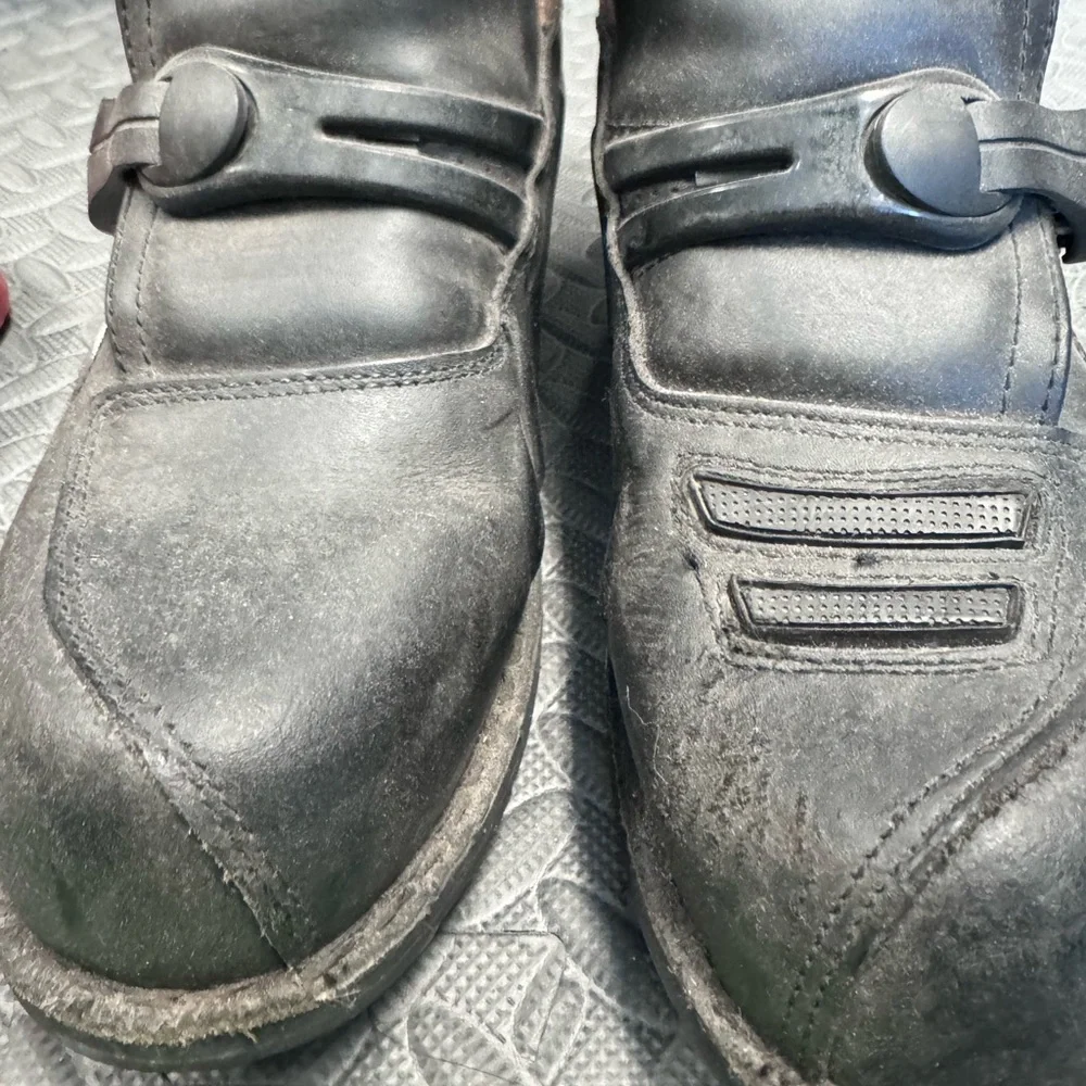 Icon Motorcycle Track Shoes - Picture 4 of 8
